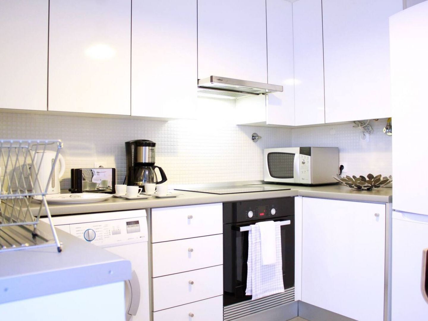 Joivy Modern 1-Bed Apt With Terrace, Moments From Sao Bento Palace Lisboa Екстериор снимка